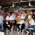 Bu Koroya Şapka Çıkartılır