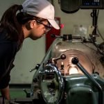 Zarafeti Birleştiren Güçlü Tasarım