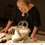 Övgü Dolu Koleksiyon ve Sürpriz Kutlama