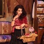 Hayallerini Yaşamak İsteyen Bir Kadın: Artist Pakize!