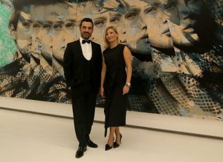 Gülveli Hocadan Genç Sanata Destek Sergisi