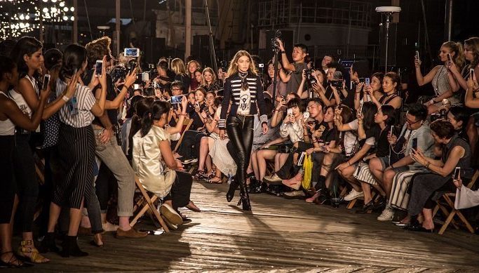 Tommy Hilfiger İle Dünya Turu