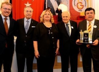 Galatasaray Lisesinin Coşkulu Kutlaması