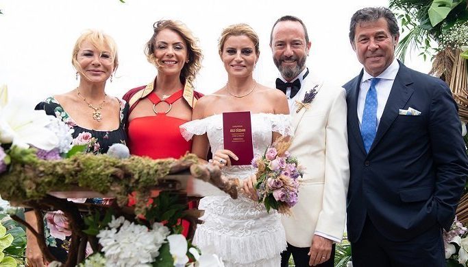 Üç Yıllık Aşta Mutlu Son