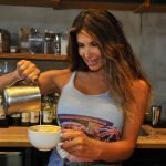 Kahvesini Kendi Yaptı