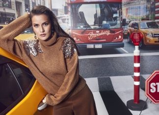 Fahriye Evcen Baştan Aşağı Trikolara Büründü