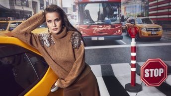 Fahriye Evcen Baştan Aşağı Trikolara Büründü
