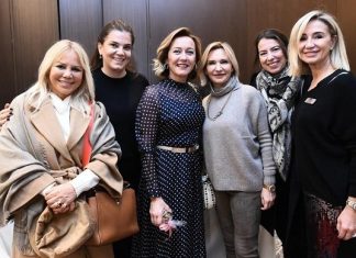 Alzheimer Hastalarına Göz Kamaştıran Destek