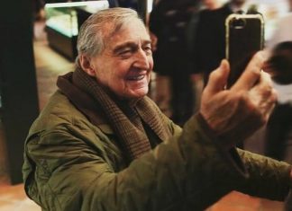 Rahmi Koç'un Selfie Coşkusu