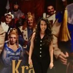 Kral Ailesinden Kral Gibi Bir Seyircili Gala