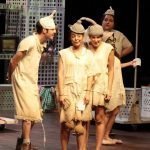 Neşeli Bir Kaos, Gerçeküstü Bir Eğlence