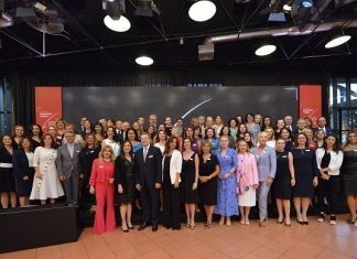 Lider Kadınlar Diploma Aldı