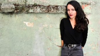 Yönetmen Koltuğunda Lara Kamhi Var