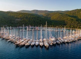 The Bodrum Cup Yelkenlileri Sevgi Çemberi Oluşturdu