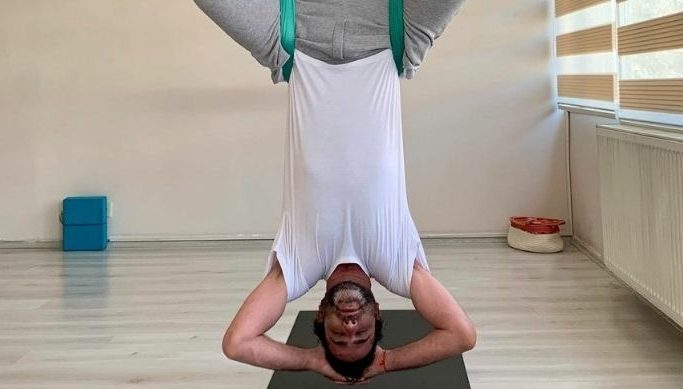 babmagazine-tal-garih-ile-yercekimsiz-yoga