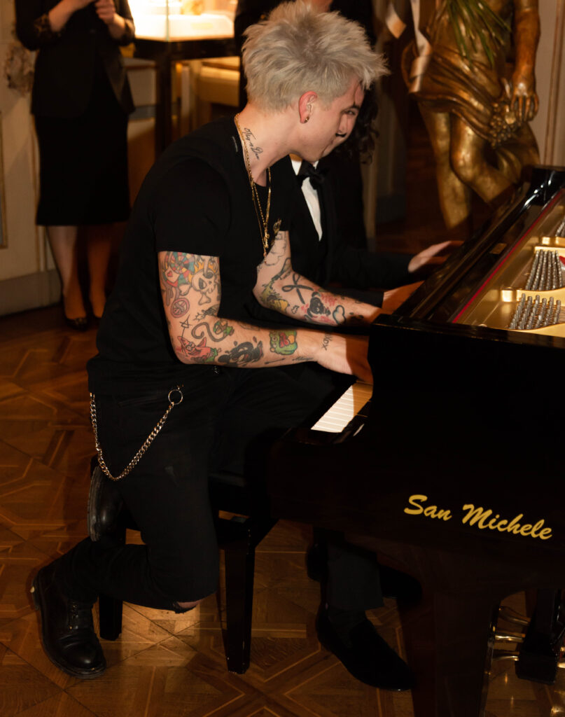 Milano D&G Palazzo’da Doğum Günü Daveti