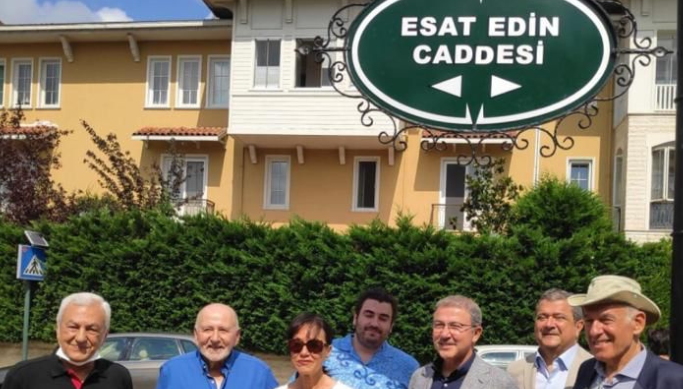Esat Edin Caddesine Hoş Geldiniz