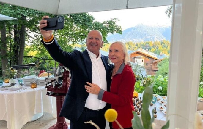 Öztürkler Zirvede Baş Başa