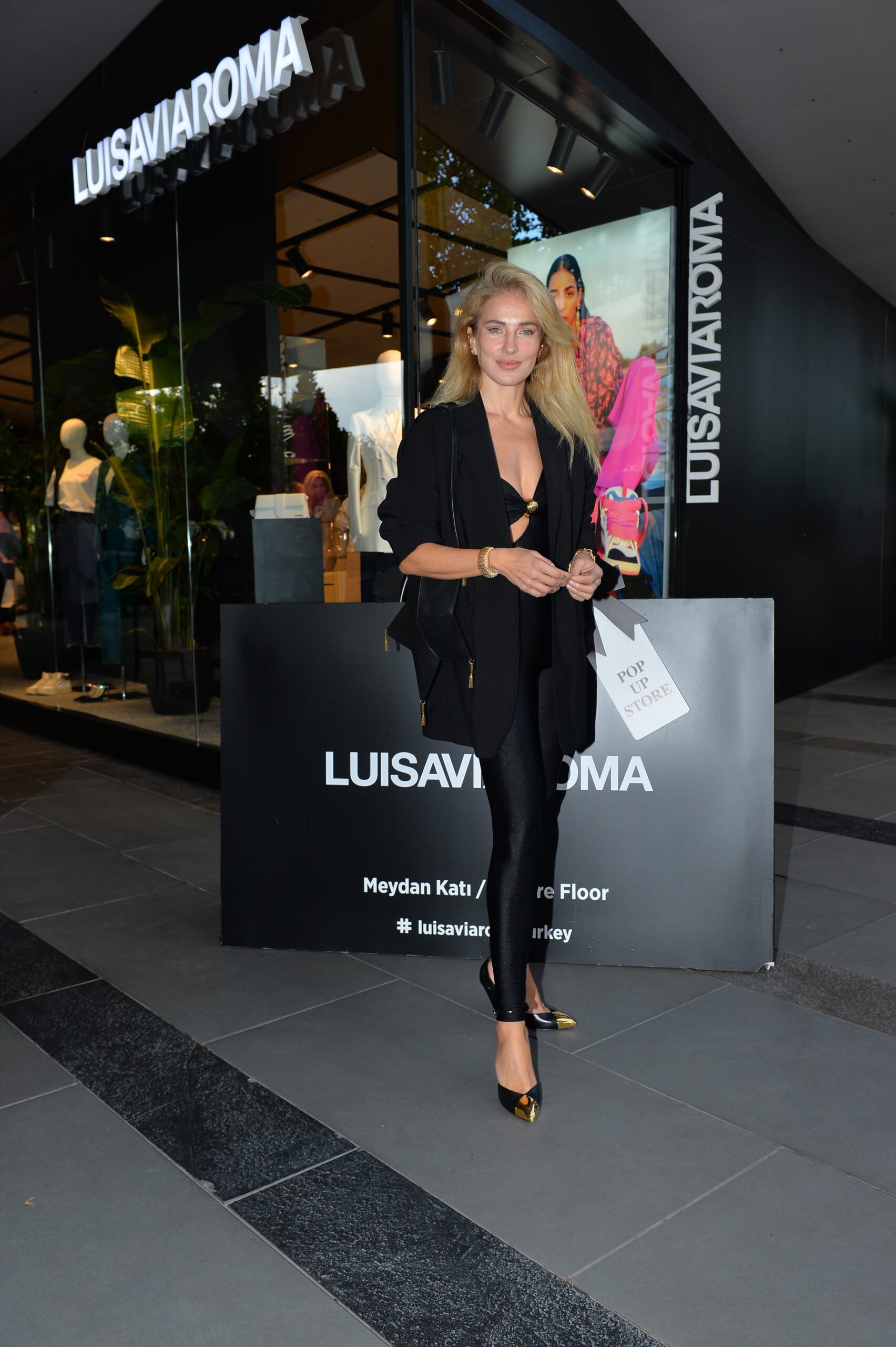 Luisaviaroma Dostlarını Buluşturan Açılış