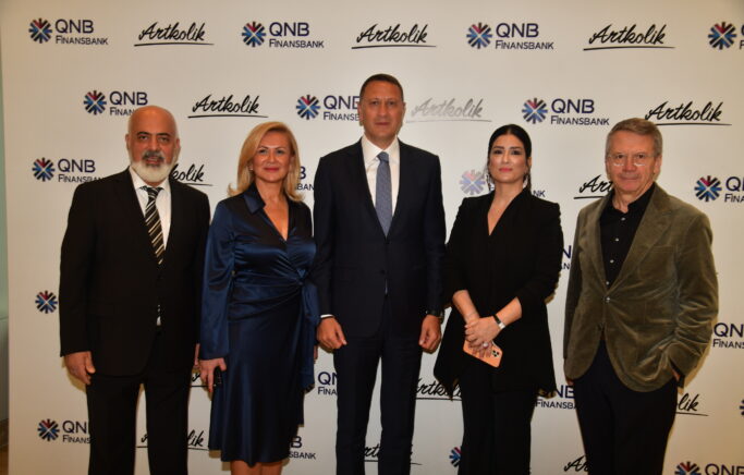 İş ve Sanat Dünyası Kristal Kule’de Buluştu