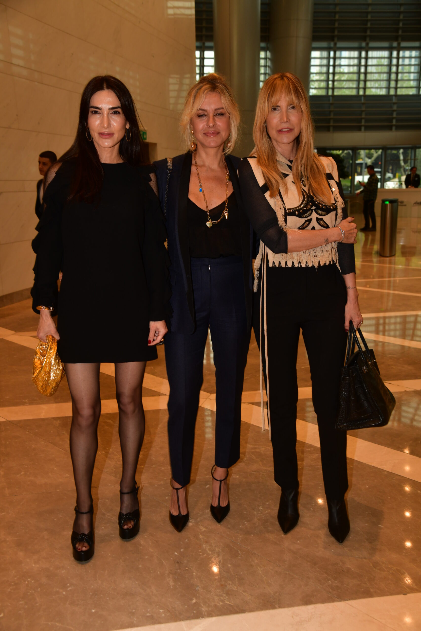 İş Ve Sanat Dünyası Kristal Kule’de Buluştu