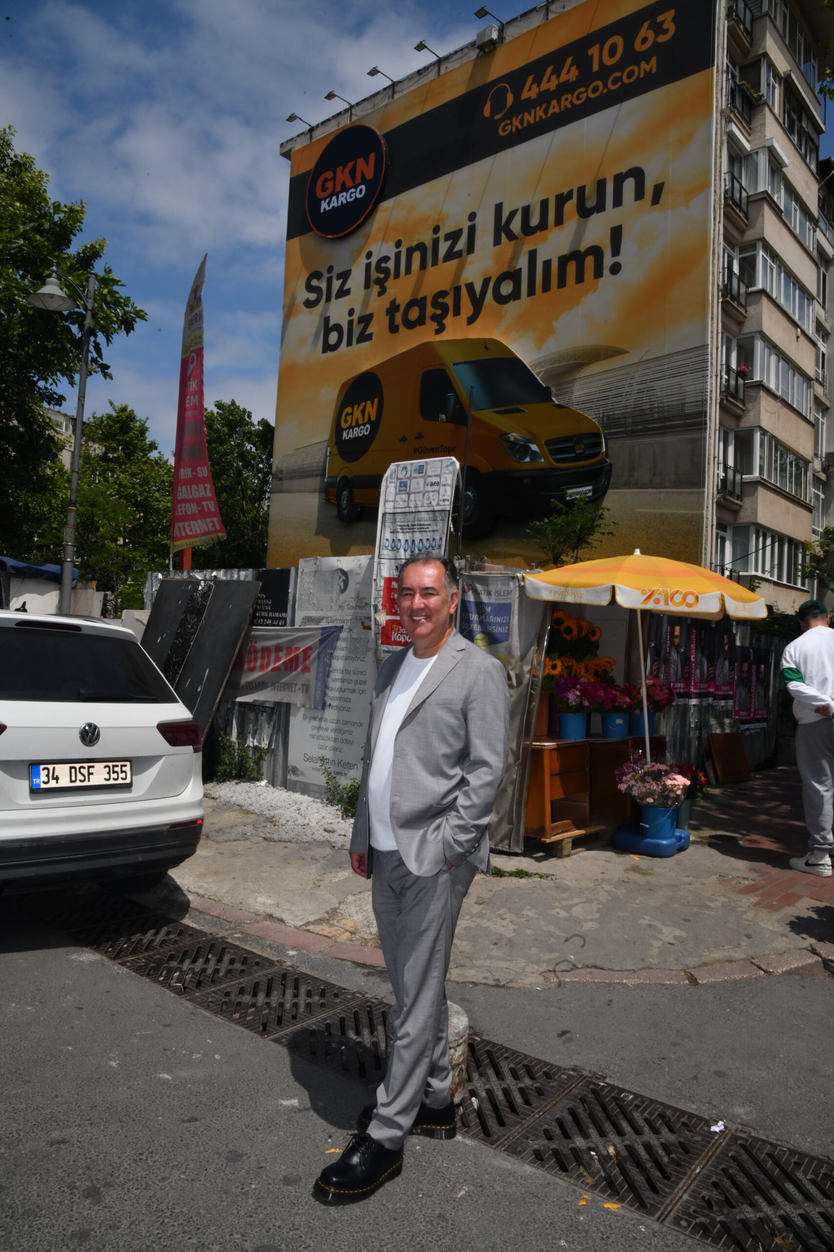 Duvarlar Bülent Sarıgül İle Hayat Buluyor.