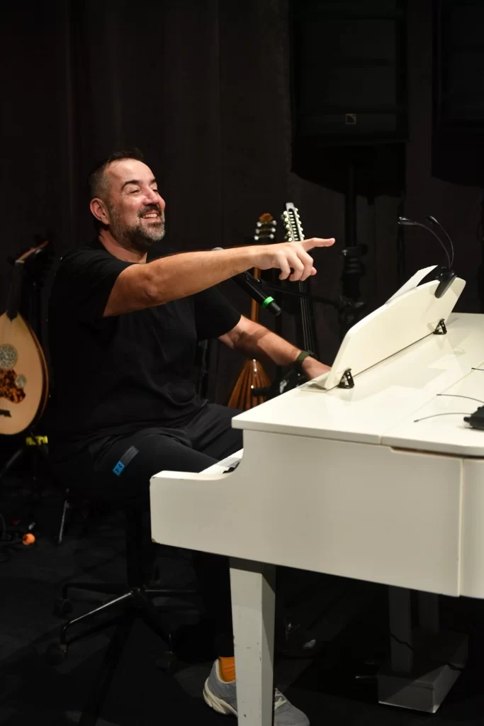 Ata Demirer İle Müzik Türleri Arası Yolculuk